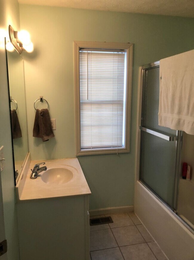 Building Photo - 3765 E Cobble Creek Dr