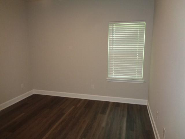 Building Photo - 402 Cherokee Dr