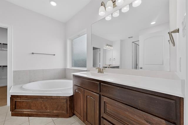 Building Photo - 2249 English Ivy Rd