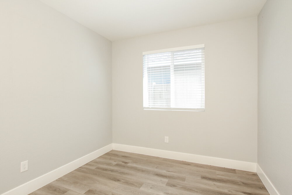 Building Photo - 4920 S 23rd Ave