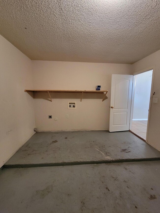 Building Photo - 3605 Tierra Zafiro Dr