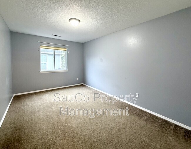 Building Photo - 4299 SE Averi Ct