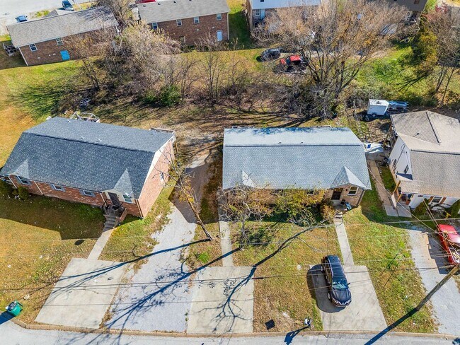 Building Photo - 4558 Brooke Valley Dr