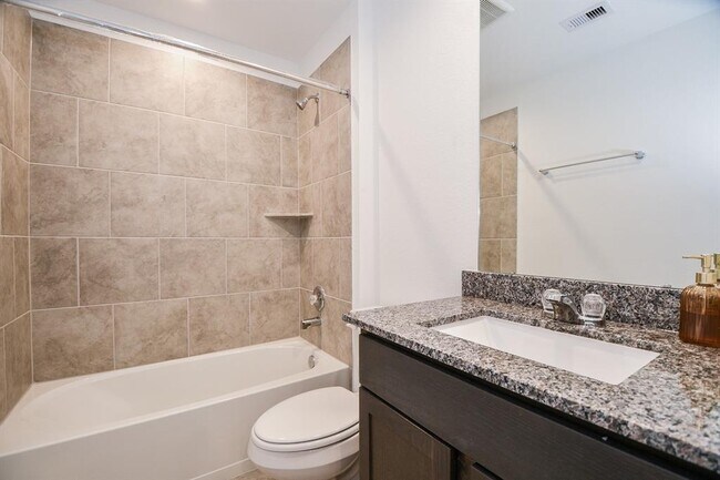 Building Photo - 1106 Cattle Chute Ct