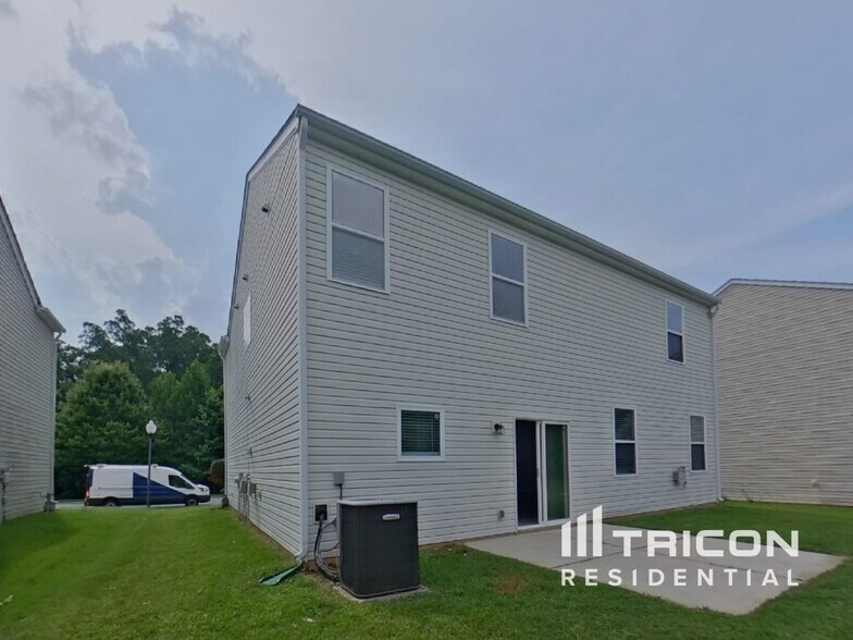 Building Photo - 11906 Bending Branch Rd