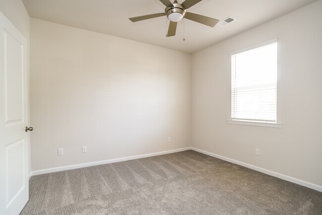 Building Photo - 1316 Warrens Way