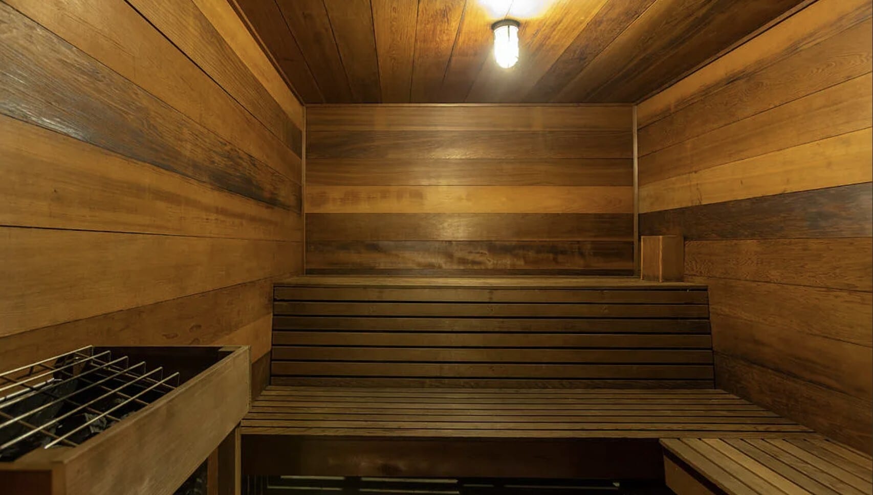 Suanna - 11970 Montana Ave