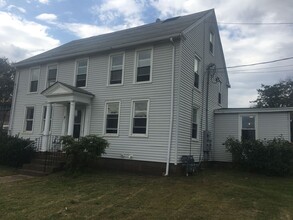 Building Photo - 242 Main St