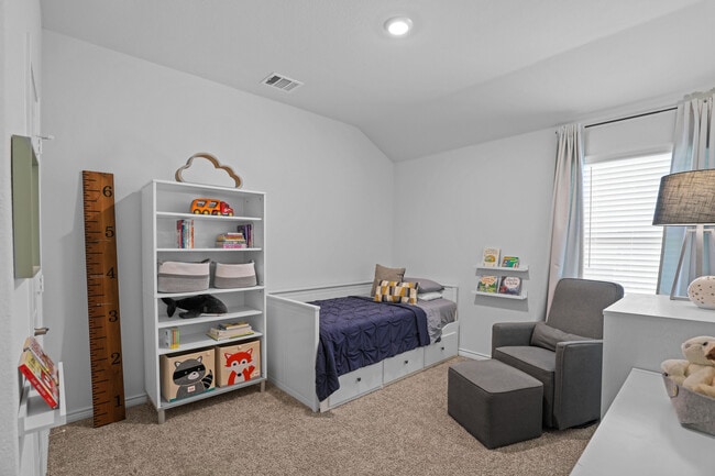 Second bedroom - 2638 Azales Run Dr