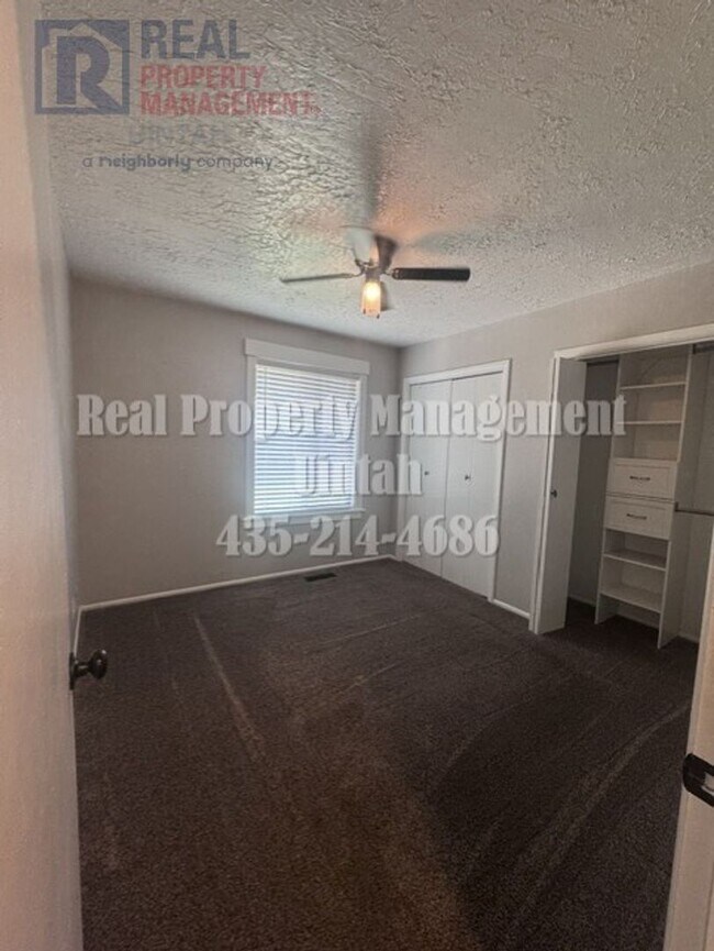 Building Photo - Cozy 2 Bedroom 1 Bathroom Home