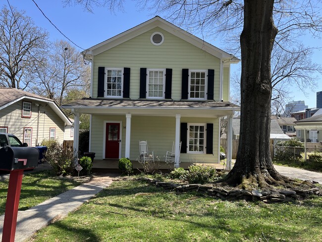 Front Yard - 1475 Groveland Ave NW