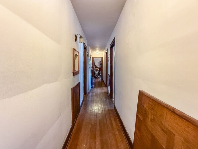 Building Photo - Charming & Convenient 2 Bedroom Near UIUC – Great Location!