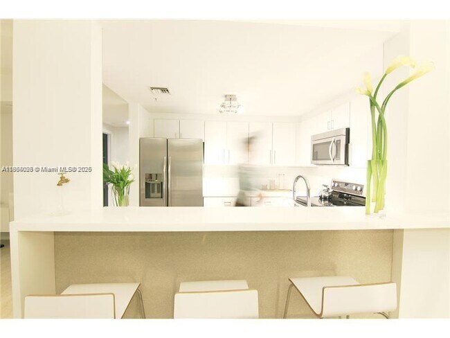 Building Photo - 1250 S Miami Ave