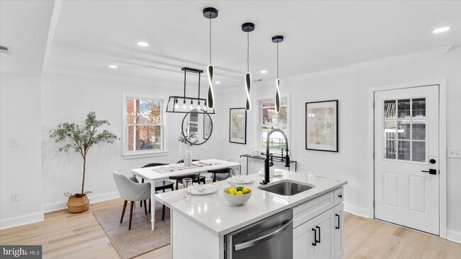 Building Photo - 2529 Liberty Pkwy