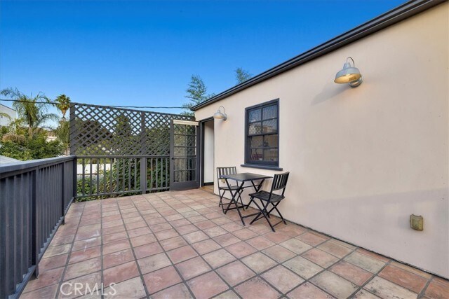 Building Photo - 1116 S Highland Ave