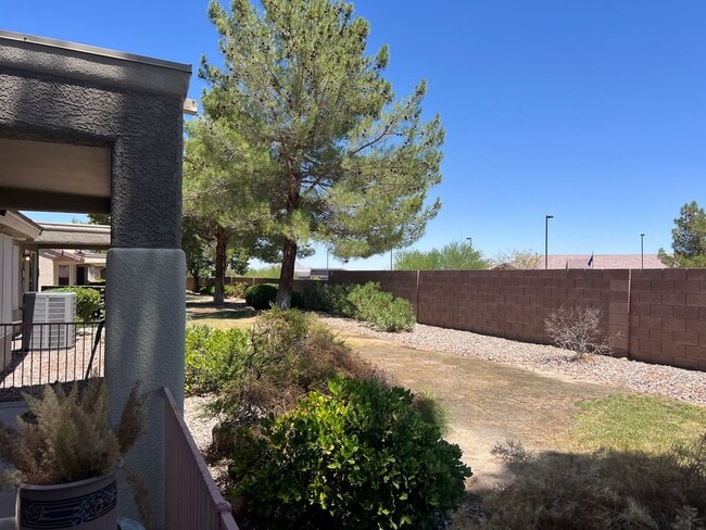 Building Photo - Two Bedroom Single Family Home