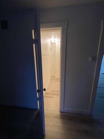 Building Photo - 210 Reno Ave