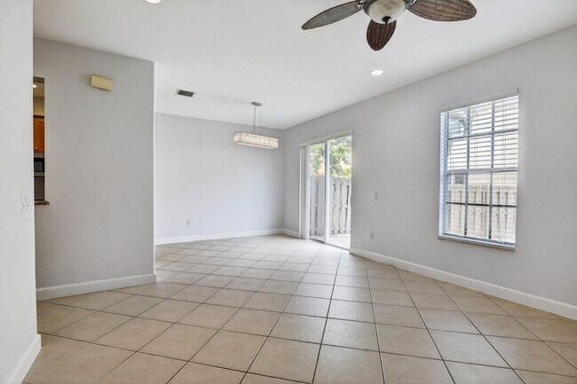 Building Photo - 8657 Blaze Ct