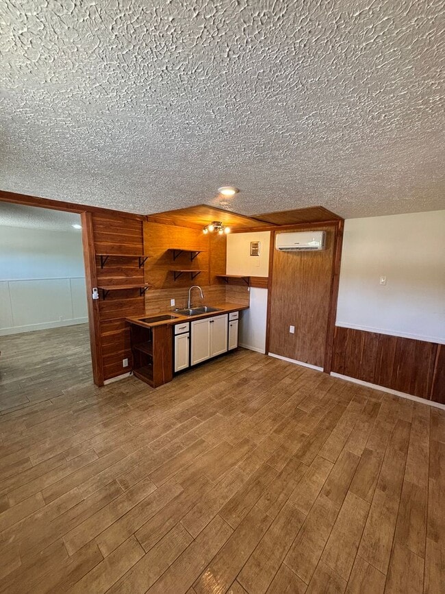 Building Photo - Highland Grove