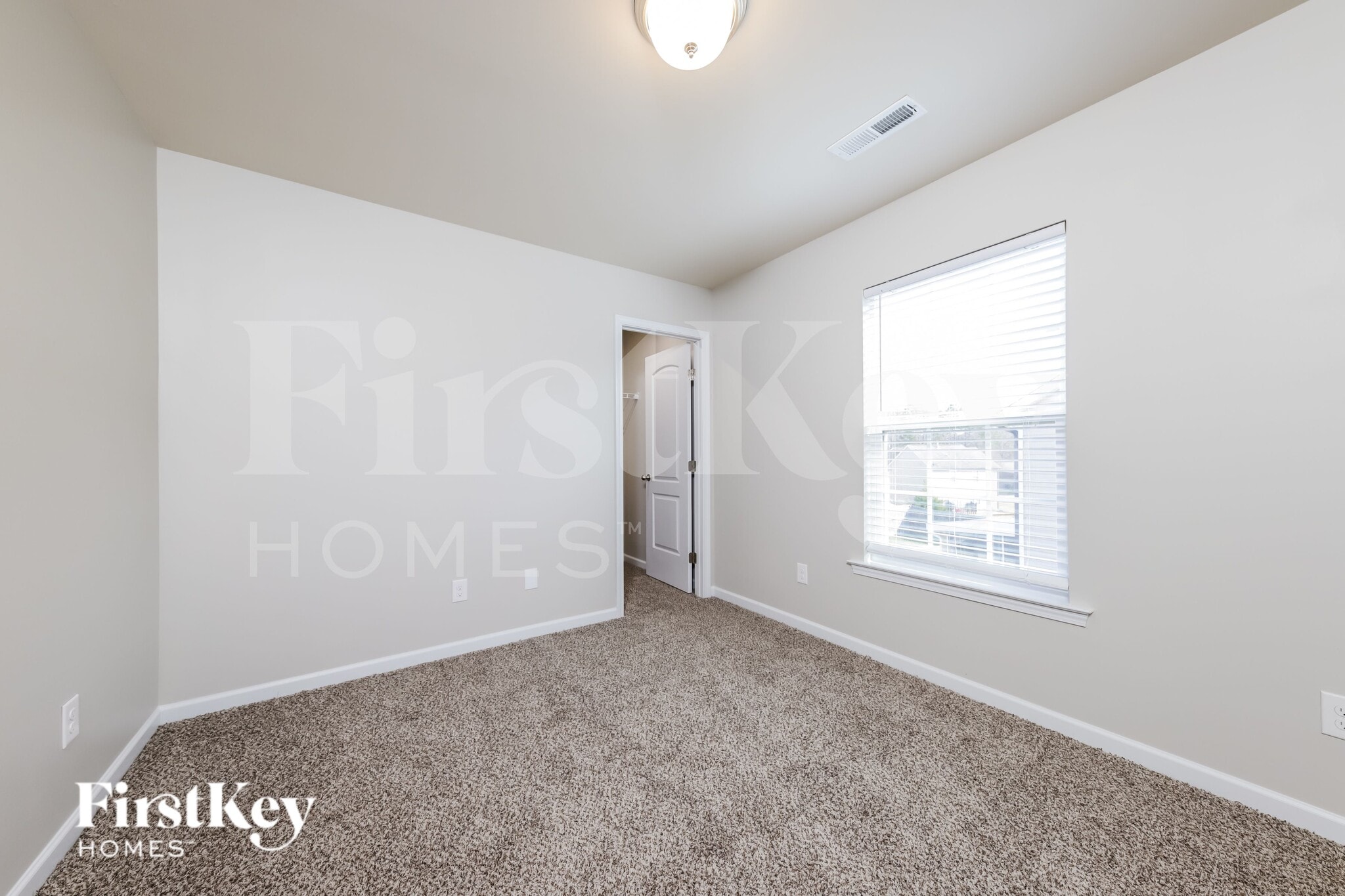 Building Photo - 5721 Midstream Cir