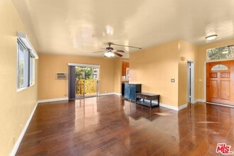 Building Photo - 2160 Lake Shore Ave