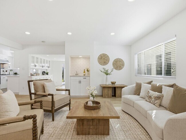 Building Photo - 8446 Penfield Ave