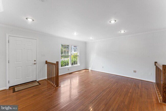 Building Photo - 14164 Compton Valley Way