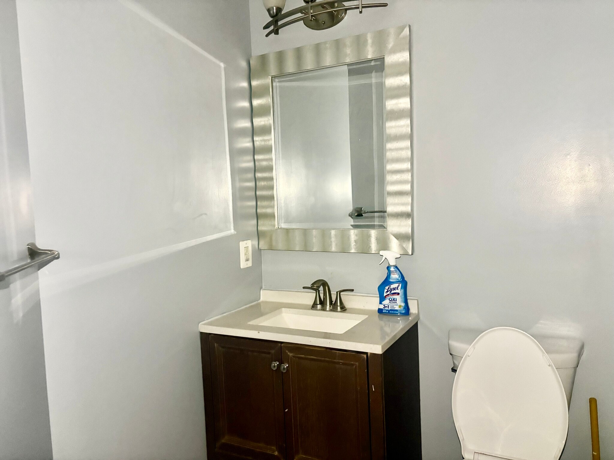 Building Photo - 927 Tipton Rd