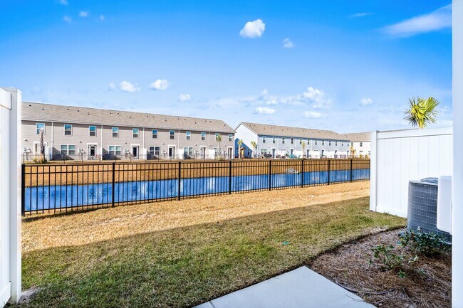 Building Photo - All Inclusive Seasonal Rental Available January 5-March 31st.