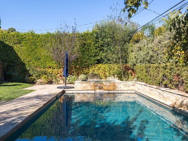 Building Photo - 4 Bed in Palos Verdes Estate • Valmonte Neighborhood