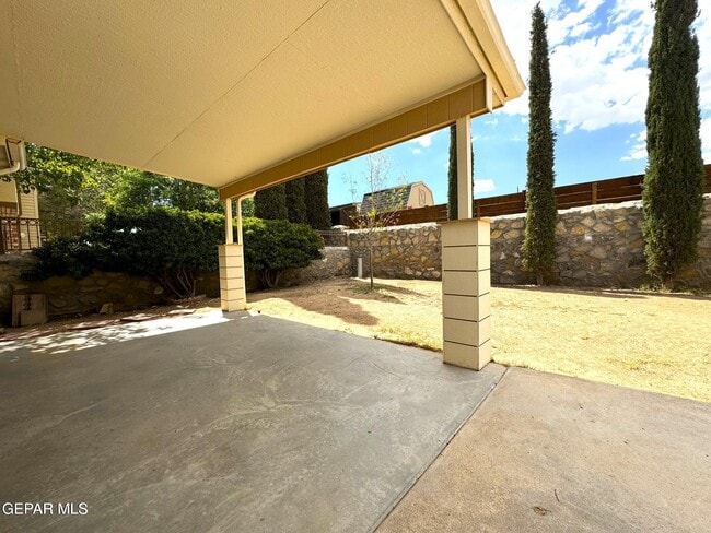 Building Photo - 1753 Gregory Jarvis Dr