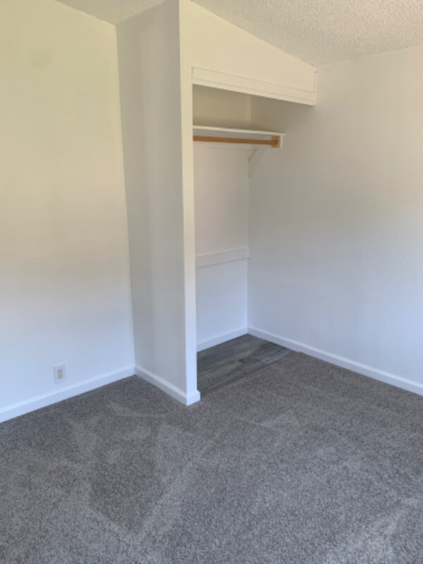 Building Photo - 1461 Rio Tierra Ct