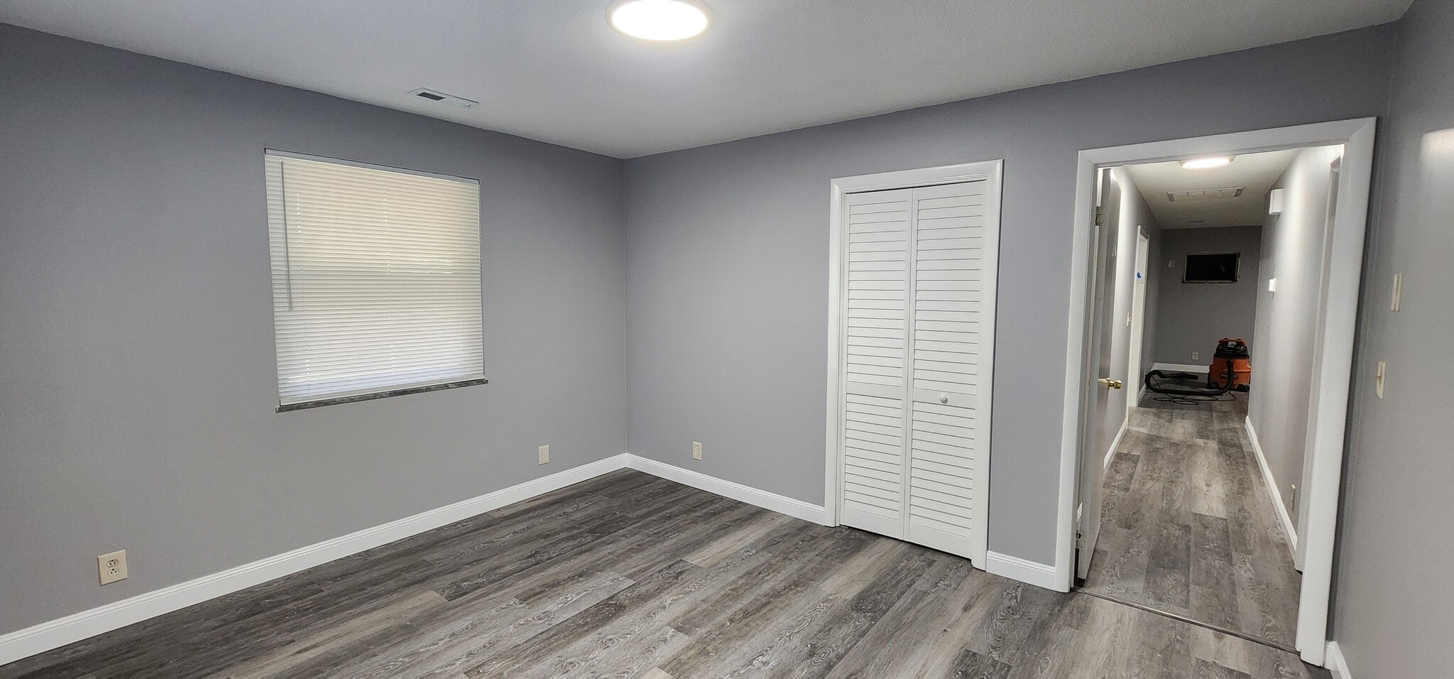 Building Photo - 3401 Hazelwood Ln