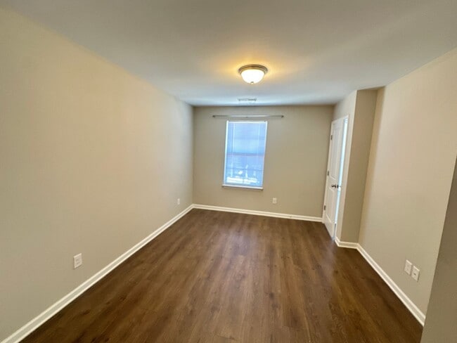 Building Photo - Lovely Columbia Townhome Coming soon