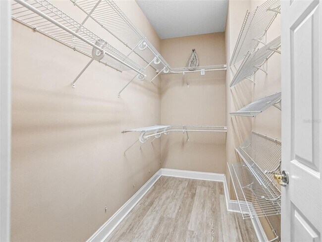 Building Photo - 3836 SW 33rd Terrace