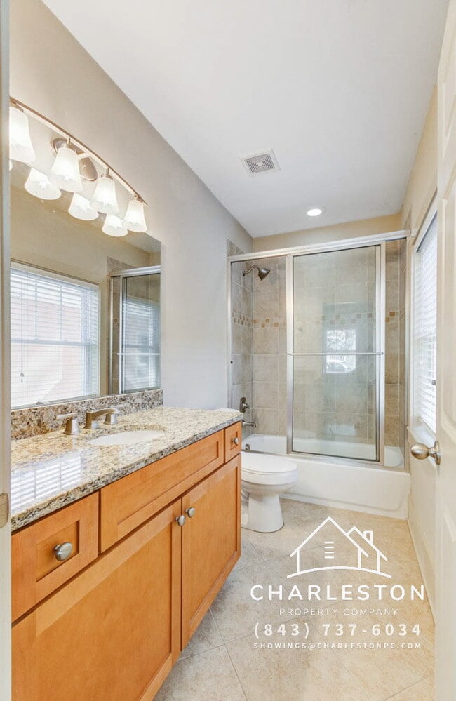 Building Photo - 455 Race St