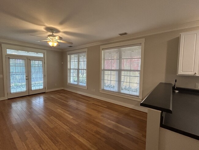 Building Photo - 2805 3rd St