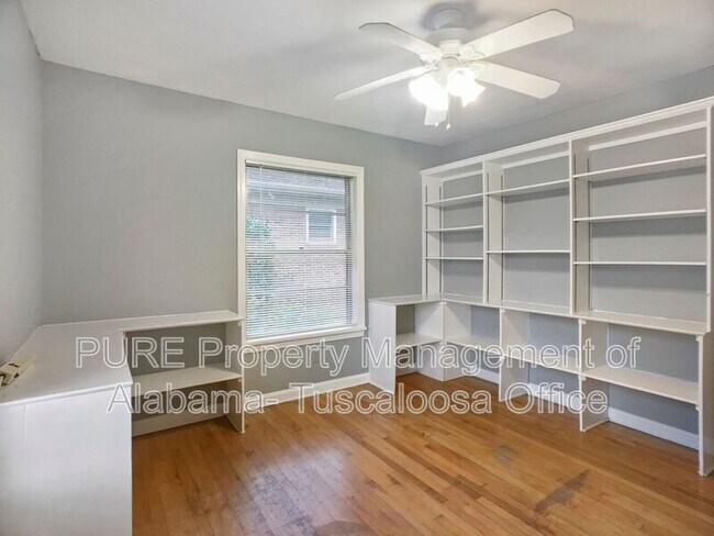 Building Photo - 1208 38th Ave E