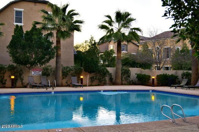 Building Photo - 5713 S 21st Pl