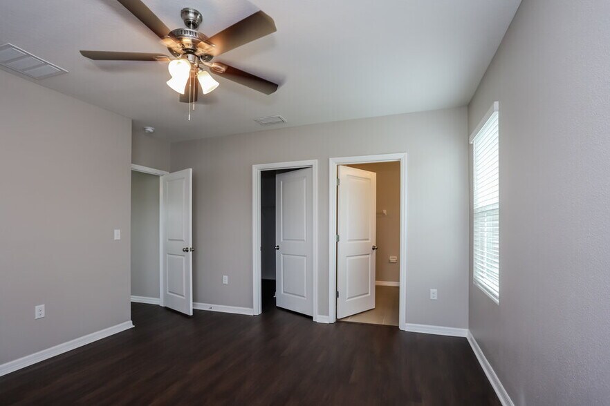 Building Photo - 10005 Geese Trail Cir