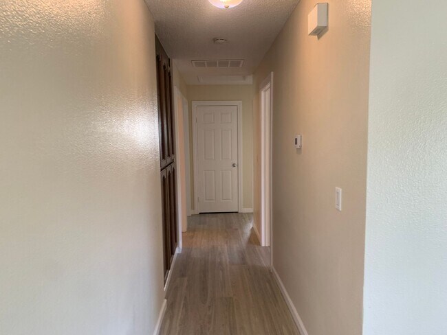 Building Photo - Upgraded Suisun City Home Available NOW!