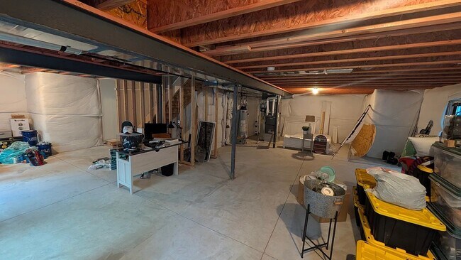 Building Photo - 6452 Vedder Dr