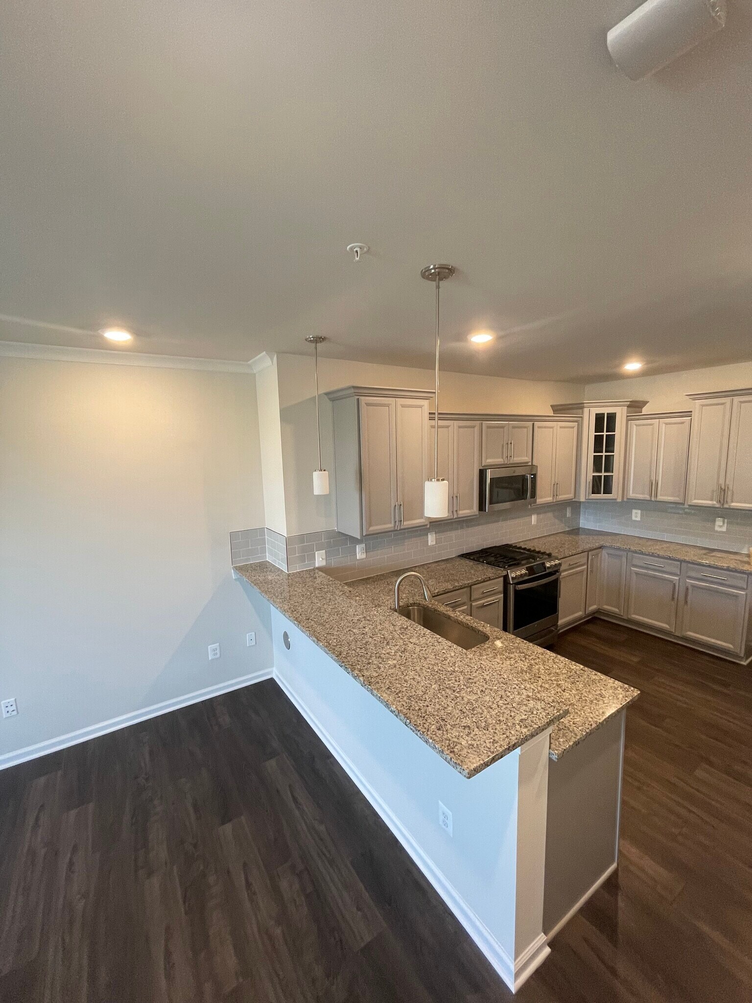 Building Photo - 4914 Macdonough Pl