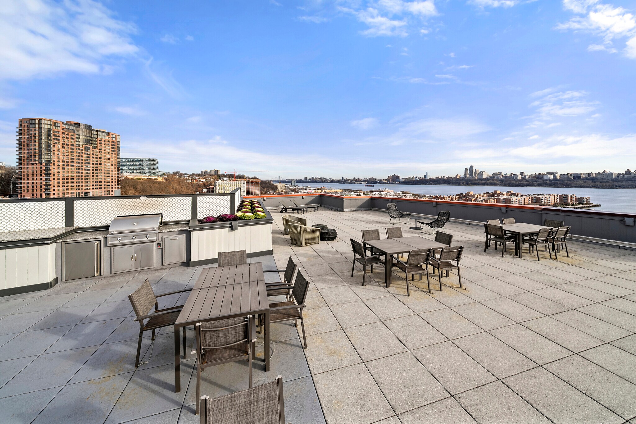 Building Photo - 917 Hudson Park