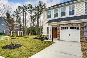 Building Photo - Townhome for rent