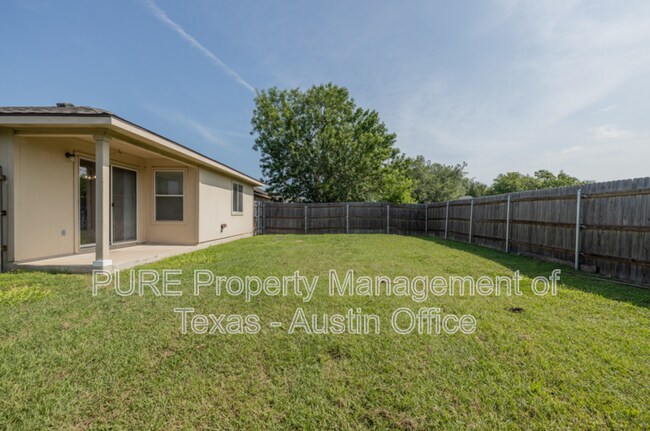 Building Photo - 306 Quail Hollow Dr