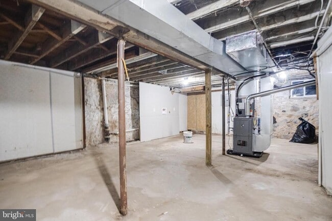 Building Photo - 2908 Oakley Ave