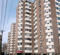 Building Photo - 1 bedroom in CHICAGO IL 60649