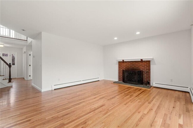 Building Photo - 43 Blue Grass Drive
