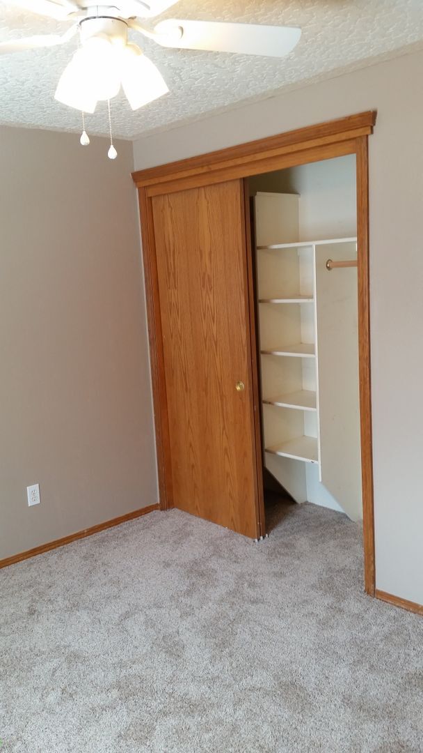 Building Photo - Beautiful Home with Hobby Shop and RV PARKING